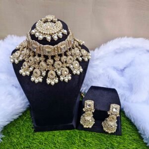 Bridal Kundan jewellery set