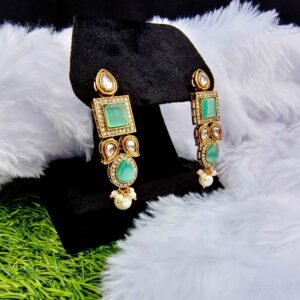 Festive kundan jewellery set