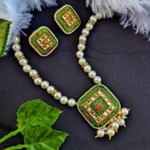 artificial jewellery